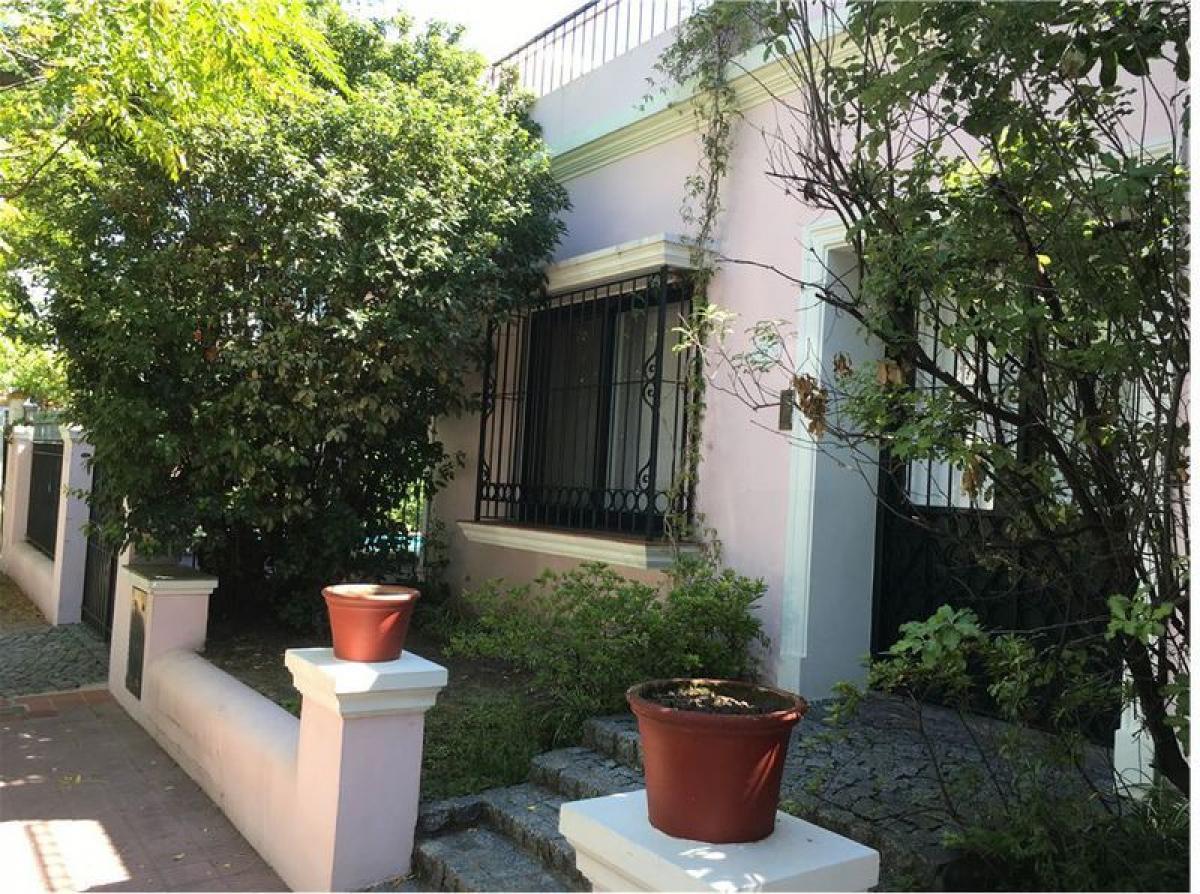 3 bedrooms House in San Isidro, Argentina No. 17043