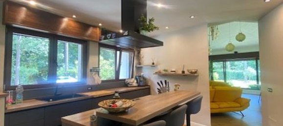 6 rooms Villa in Somma Lombardo, Italy No. 287742 16