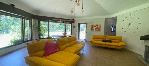 6 rooms Villa in Somma Lombardo, Italy No. 287742 6