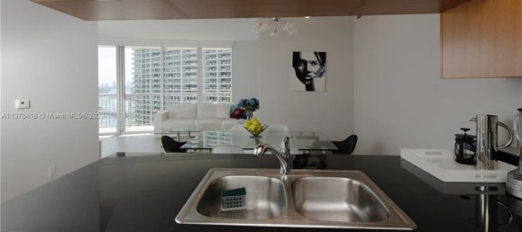 2 bedrooms Commercial property for rent in Miami, Miami-Dade, Florida, USA № 614643 22