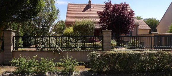 5 bedrooms House in Ouarville, France No. 270388 3