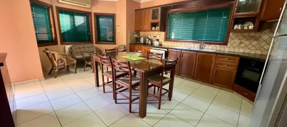 4 Schlafzimmer Villa in Kato Polemidia, Cyprus, Nr. 4382 13