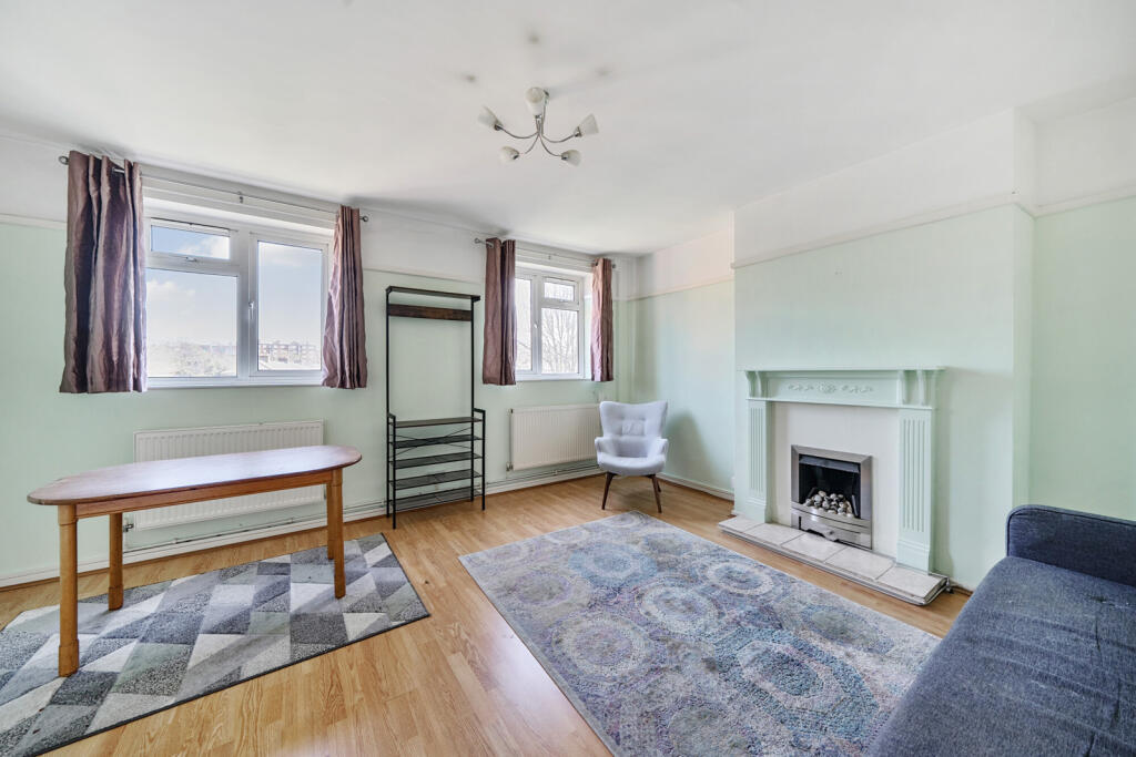 2 bedrooms Maisonette in London, United Kingdom No. 7752