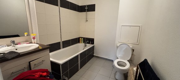 1 bedroom Apartment in Saint-Quentin, France No. 82890 4