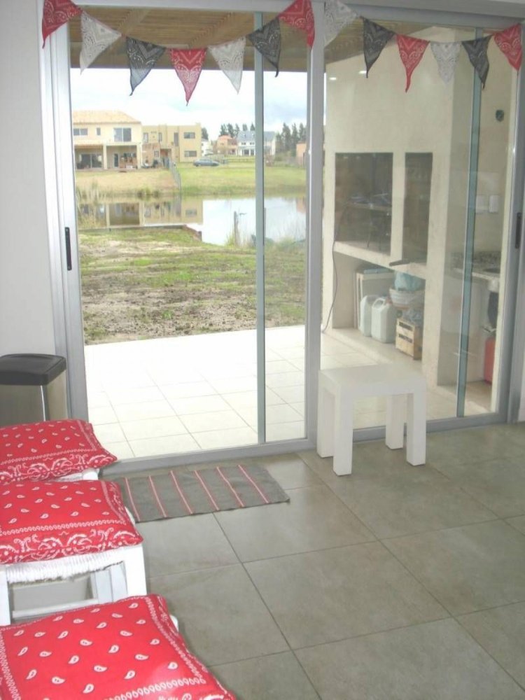 4 chambres Maison à Tigre, Argentina No. 82153