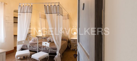 16 bedrooms House in Castiglione del Lago, Italy No. 108423 30