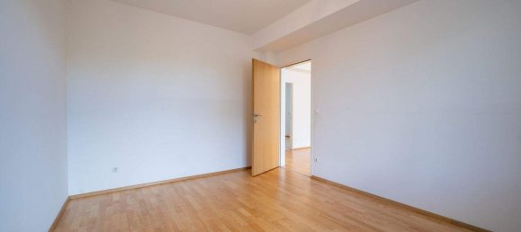 3-salle Appartement à St. Polten, Austria No. 203045 10