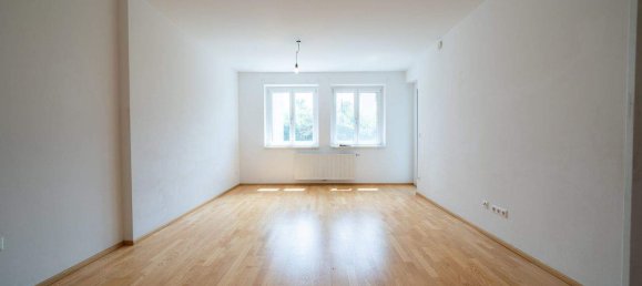 3-salle Appartement à St. Polten, Austria No. 203045 4