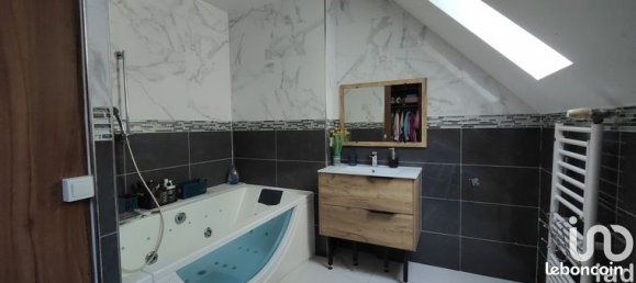 3 Schlafzimmer Haus in Val-d'Oise, France, Nr. 303866 8