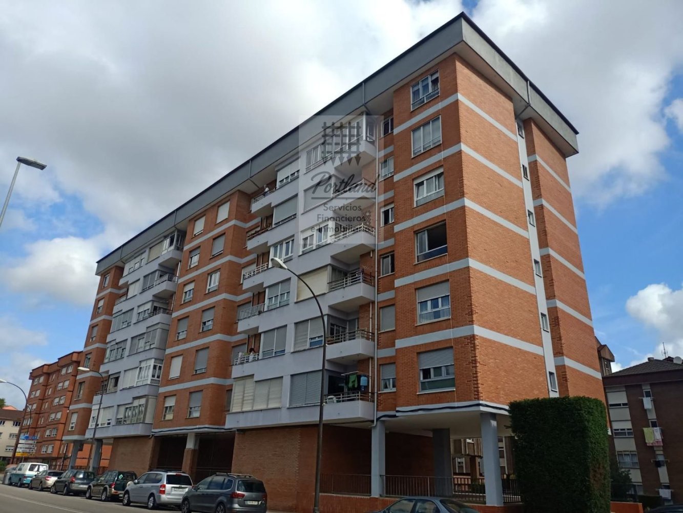 4 bedrooms Apartment in Aviles, Spain No. 277281