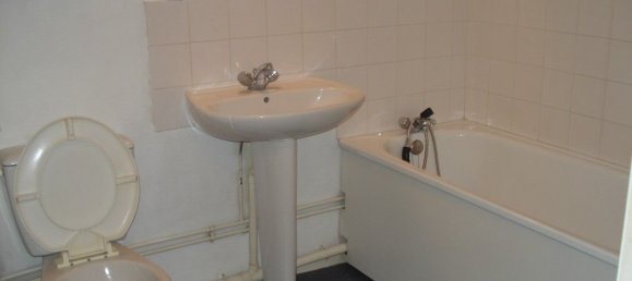 Studio à Caluire-et-Cuire, France No. 319123 3