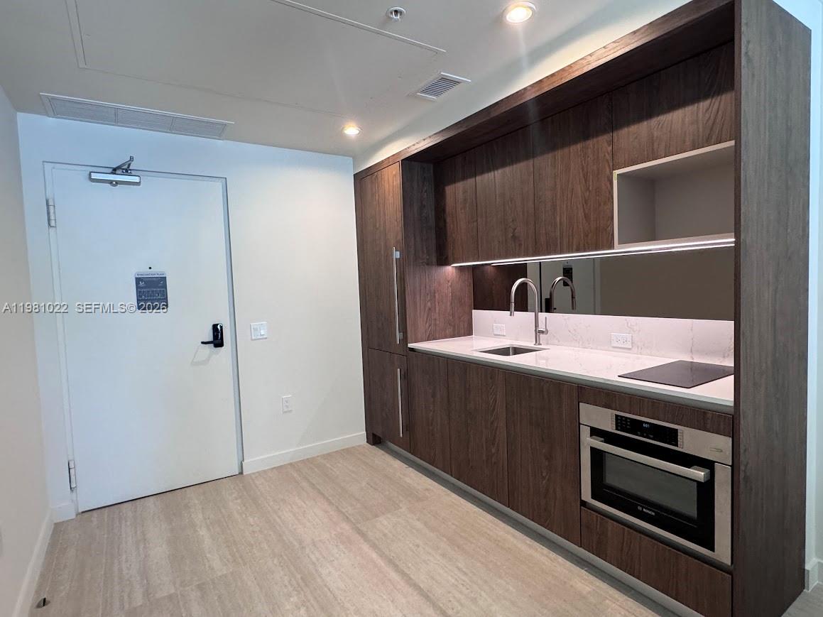 1 Schlafzimmer Gewerbliche Immobilien in Miami, USA, Nr. 615326