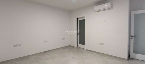 Мезонет с 3 спальнями в Лия, Мальта № 6994 14