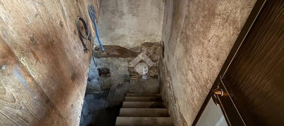 5 rooms House in Vittorio Veneto, Italy No. 15734 10