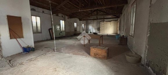 5 rooms House in Vittorio Veneto, Italy No. 15734 2