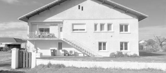 Casa de 4 dormitorios en Os-Marsillon, France No. 343006 2