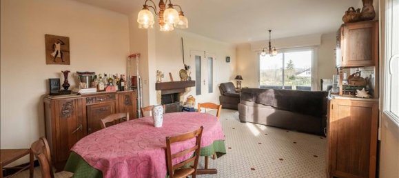 Casa de 4 dormitorios en Os-Marsillon, France No. 343006 4