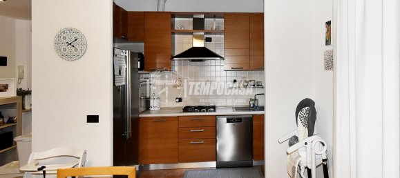 Apartamento de 3 habitaciónes en Rho, Italy No. 9402 48