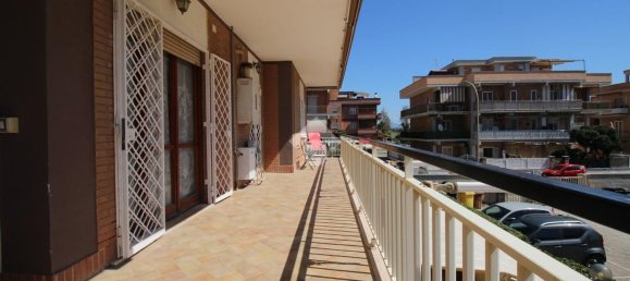 4 bedrooms Apartment in Pomezia, Italy No. 358356 6