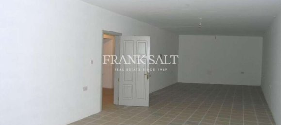 120m² Office in Mellieha, Malta No. 11748 6