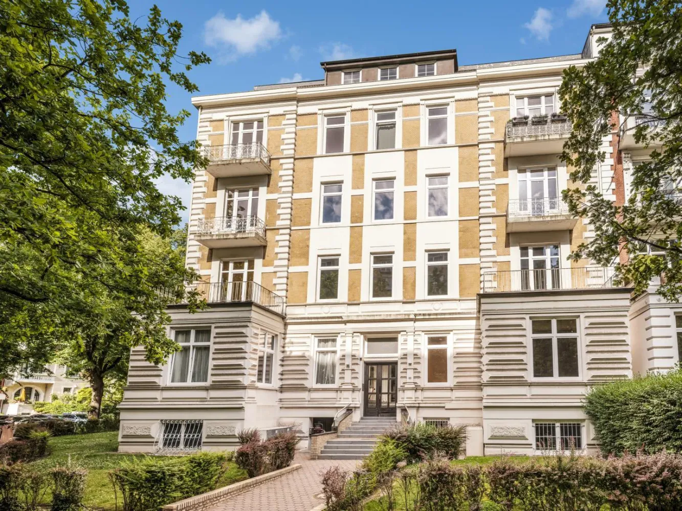 Edificio en Eimsbuttel, Germany 1802 m² No. 362886