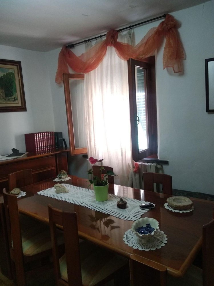 4غرفة منزل في Montopoli in Val d'Arno, Italy رقم 144672