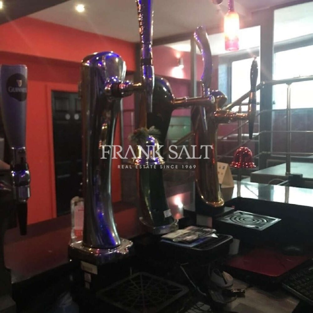 Café/restaurante en Saint Paul's Bay, Malta 303 m² No. 13040