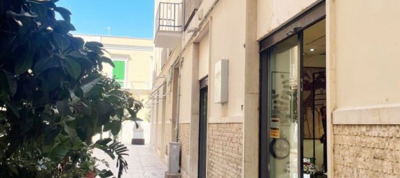 Apartamento de 2 dormitorios en Molfetta, Italy No. 361801 15