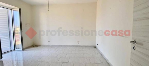 3 rooms Apartment in Pozzuoli, Italy No. 56572 10