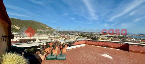 3 rooms Apartment in Pozzuoli, Italy No. 56572 19