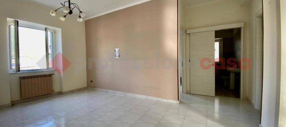 3 rooms Apartment in Pozzuoli, Italy No. 56572 4