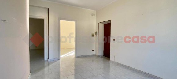 3 rooms Apartment in Pozzuoli, Italy No. 56572 5