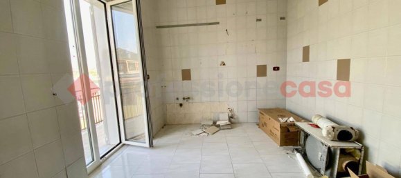 3 rooms Apartment in Pozzuoli, Italy No. 56572 8