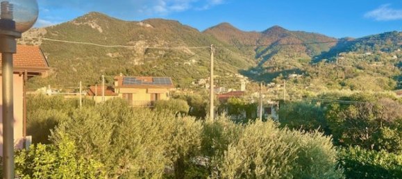 6 bedrooms Villa in Seravezza, Italy No. 46411 17