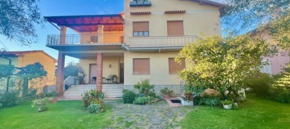 6 bedrooms Villa in Seravezza, Italy No. 46411 33