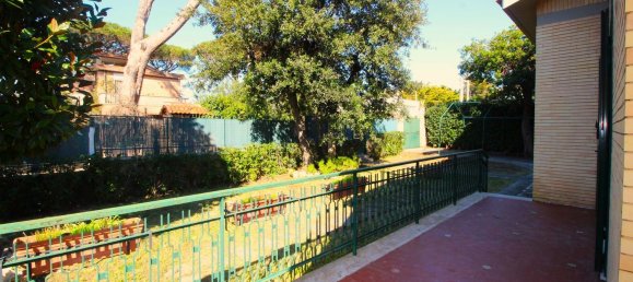 5غرفة فيلا في Anzio, Italy رقم 129590 11