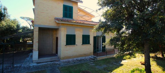 5غرفة فيلا في Anzio, Italy رقم 129590 2