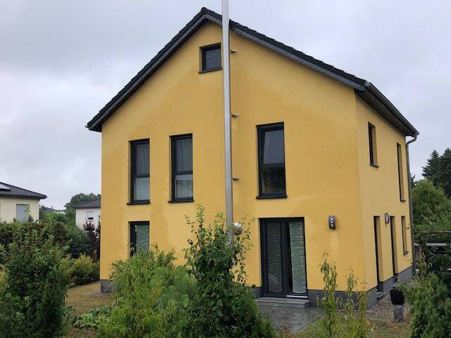 5 rooms House in Potsdam, Germany No. 292887