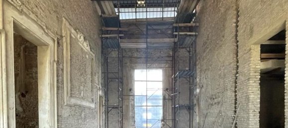 Вилла с 60 комнатами в Кастеназо, Италия № 113097 12