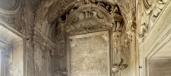 Вилла с 60 комнатами в Кастеназо, Италия № 113097 11