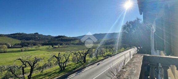 5 bedrooms House in Carmignano, Italy No. 102737 25