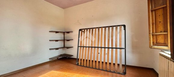 5 bedrooms House in Carmignano, Italy No. 102737 18