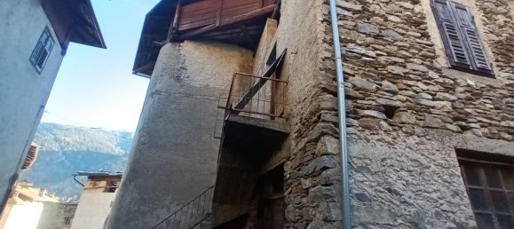 6 rooms House in Terzolas, Italy No. 256987 8