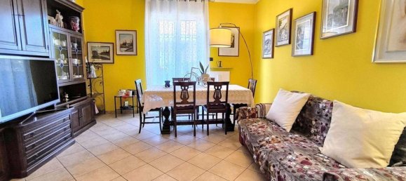 3 rooms Apartment in Lecco, Italy No. 312045 5