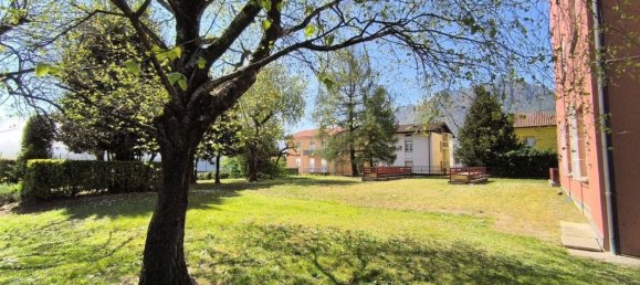 3 rooms Apartment in Lecco, Italy No. 312045 16