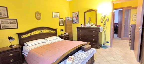 3 rooms Apartment in Lecco, Italy No. 312045 12