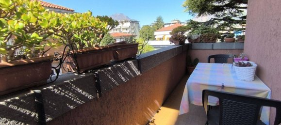 3 rooms Apartment in Lecco, Italy No. 312045 7