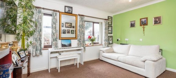 1 bedroom Apartment in Bushey, United Kingdom No. 6250 4