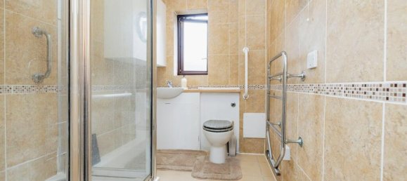 1 bedroom Apartment in Bushey, United Kingdom No. 6250 3