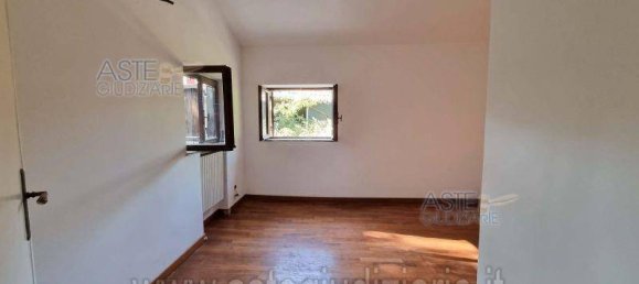 3 bedrooms Villa in Rome, Italy No. 202614 11